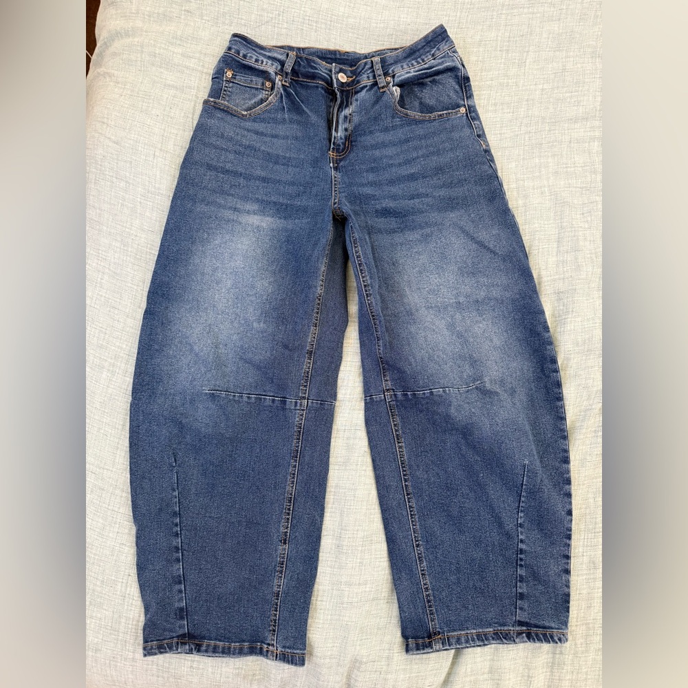 New Women's Barrel Jeans